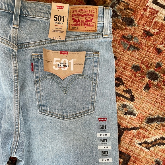 Levi’s 501 skinny NWT - Picture 4 of 4